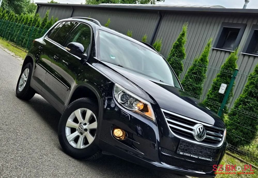 2009' Volkswagen Tiguan photo #1