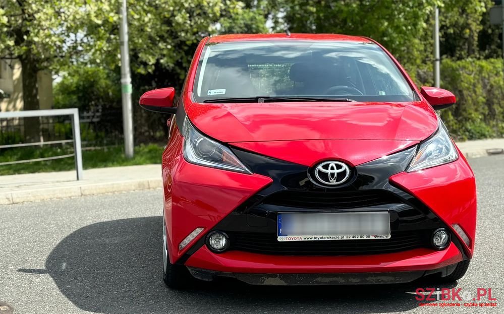 2017' Toyota Aygo photo #6
