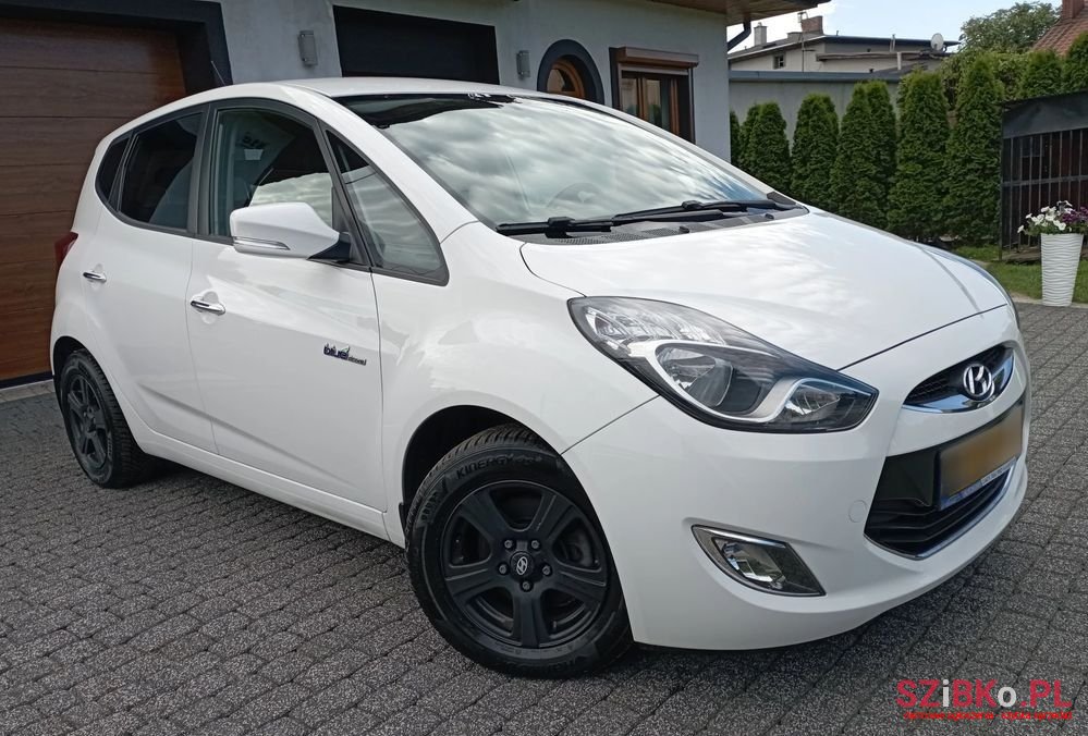 2012' Hyundai ix20 1.4 Blue Style photo #3