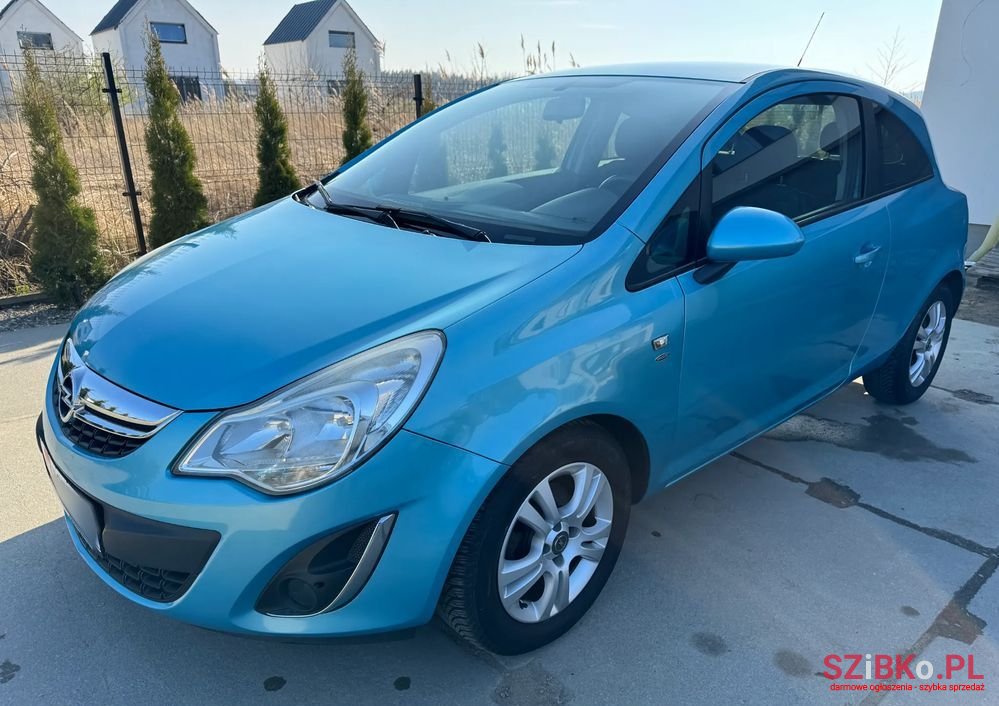 2011' Opel Corsa photo #5