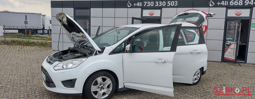 2011' Ford C-MAX photo #4