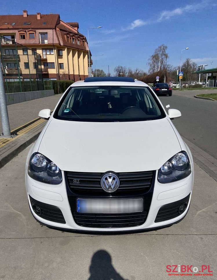 2008' Volkswagen Golf Sport photo #4