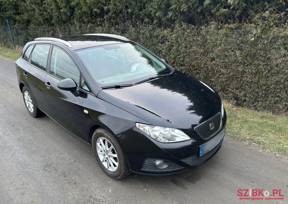 2012' SEAT Ibiza photo #2
