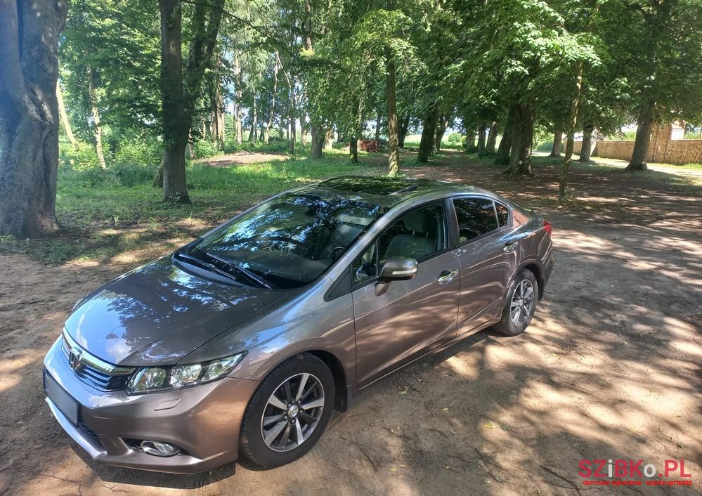 2012' Honda Civic 1.8 Executive photo #3