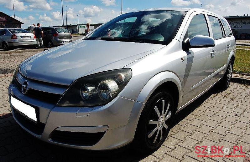 2005' Opel Astra photo #2