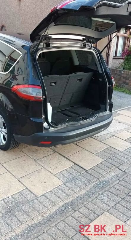 2012' Ford S-Max photo #5