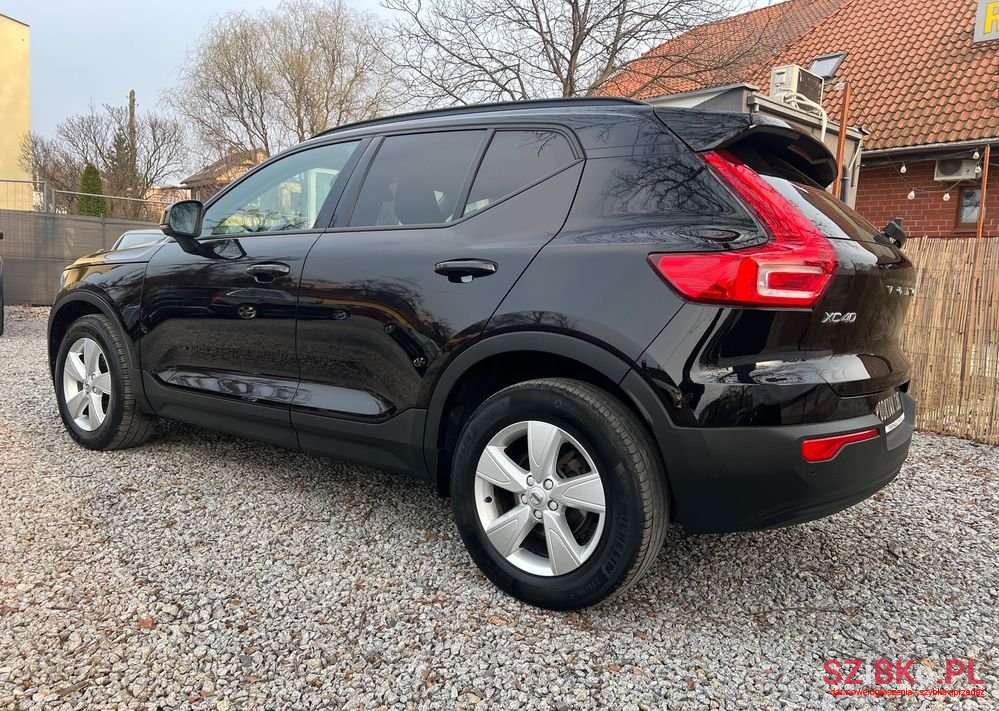 2019' Volvo Xc 40 D3 Momentum photo #4