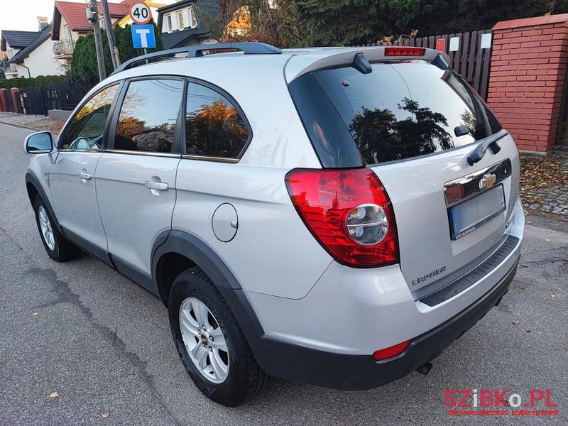 2010' Chevrolet Captiva 2.4 Ls 5Os photo #3