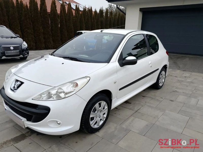 2010' Peugeot 206 206+ 60 photo #4