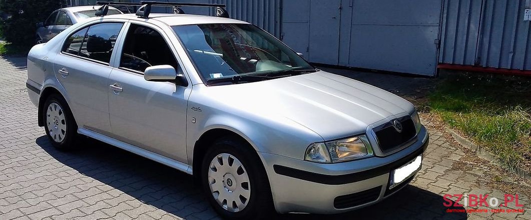 2004' Skoda Octavia photo #2