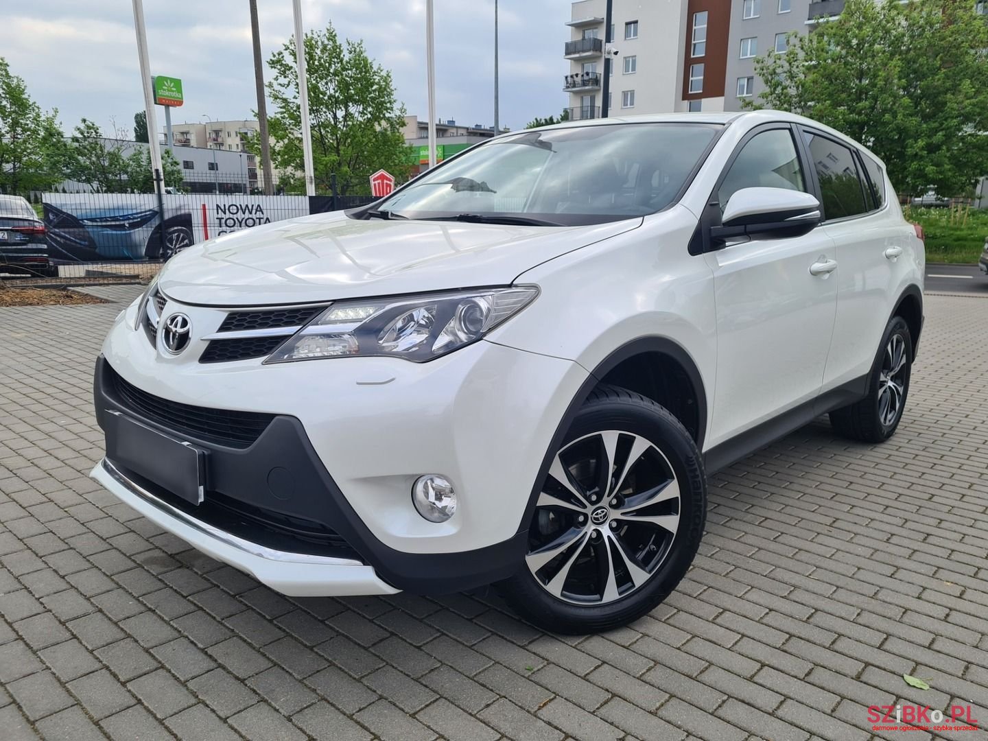 2015' Toyota RAV4 photo #1