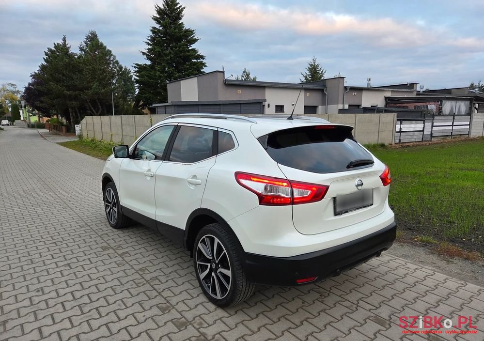 2015' Nissan Qashqai 1.6 Dci Tekna+ photo #2
