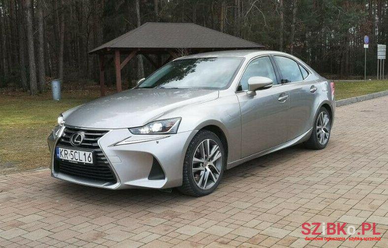 2018' Lexus IS 300 photo #1