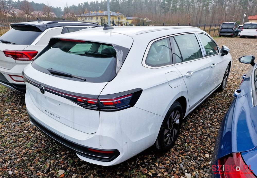 2024' Volkswagen Passat photo #4