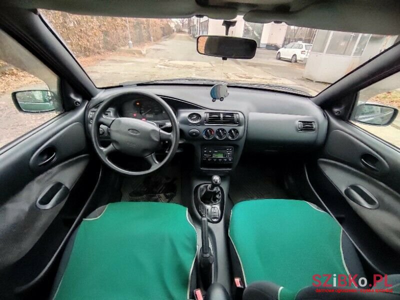 1999' Ford Escort photo #3