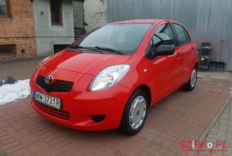 2007' Toyota Yaris photo #1