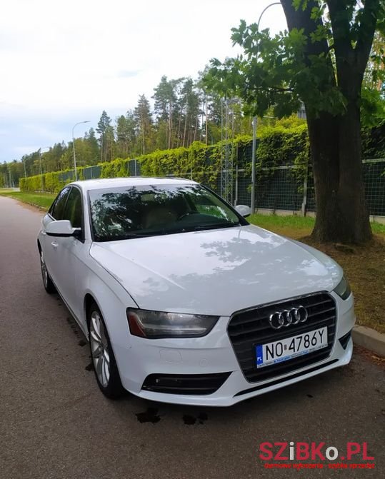2013' Audi A4 photo #2