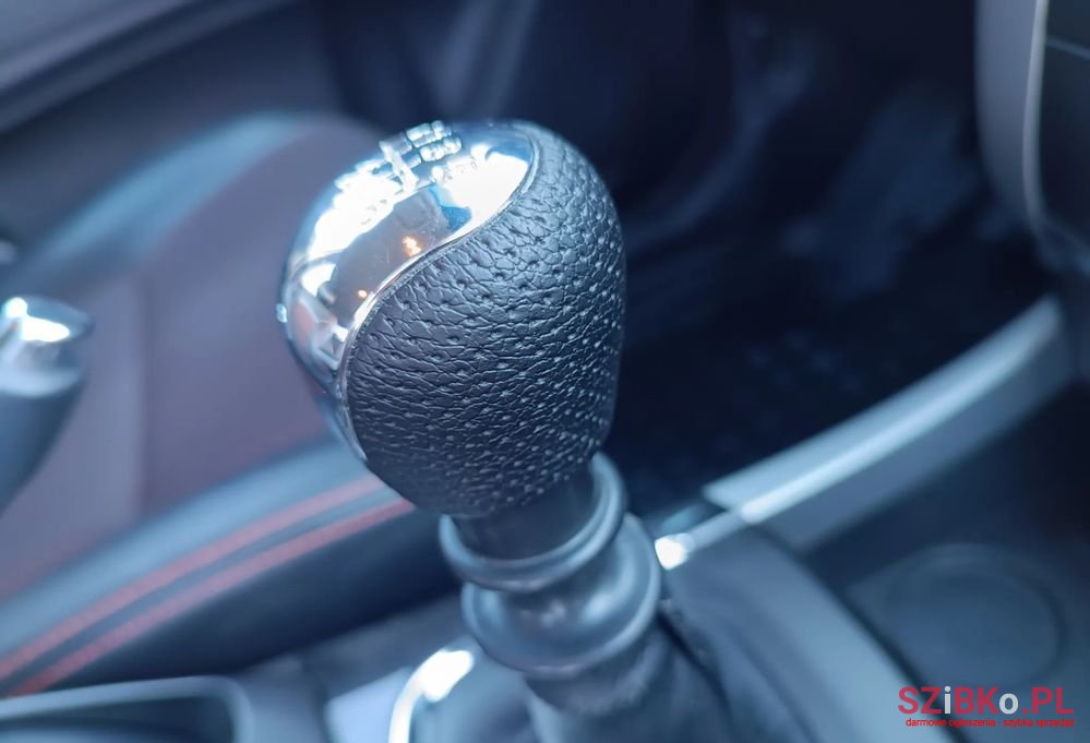 2013' SsangYong Korando Kgm photo #6