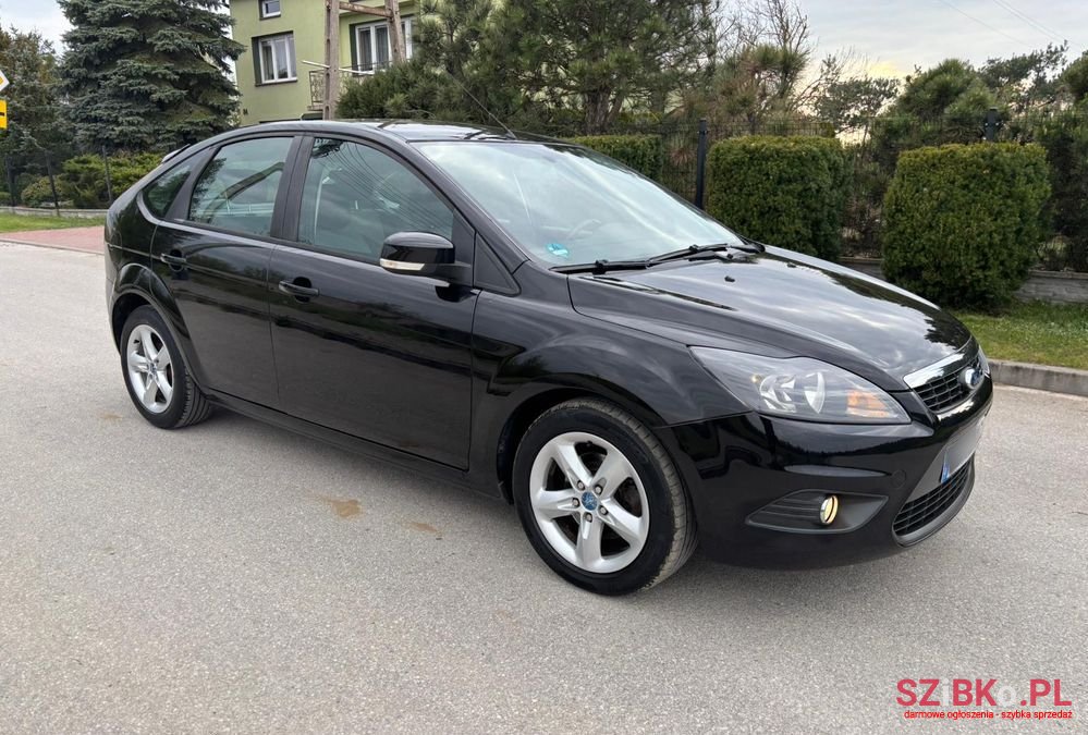 2010' Ford Focus 1.6 Ti-Vct Black Magic photo #2