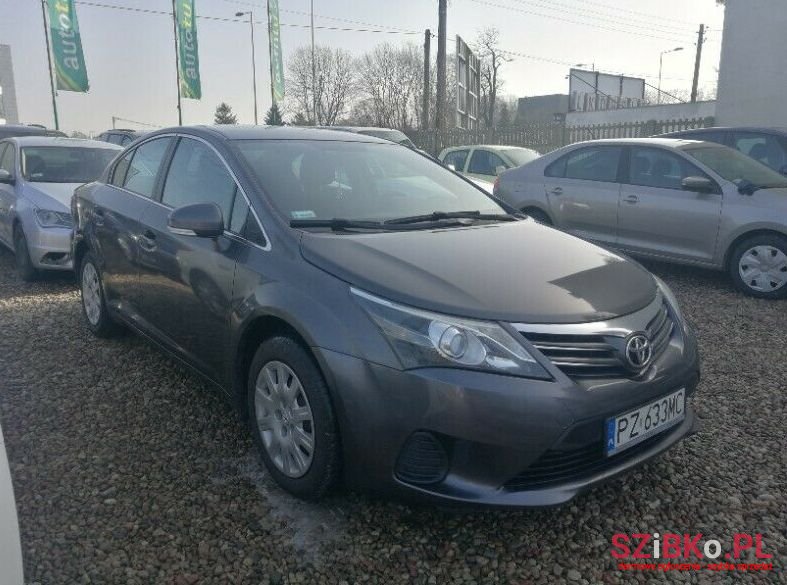 2012' Toyota Avensis photo #1