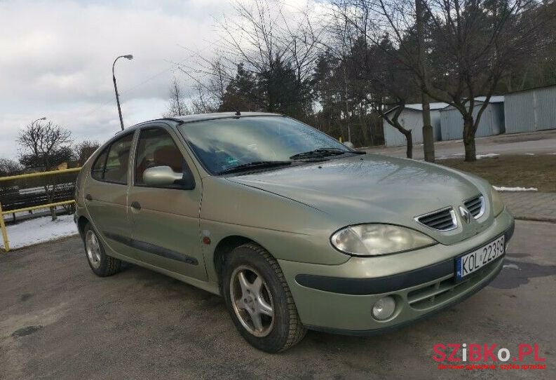 2001' Renault Megane photo #1
