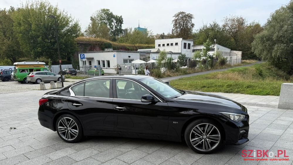 2016' Infiniti Q50 photo #6
