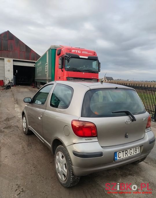 2004' Toyota Yaris photo #4