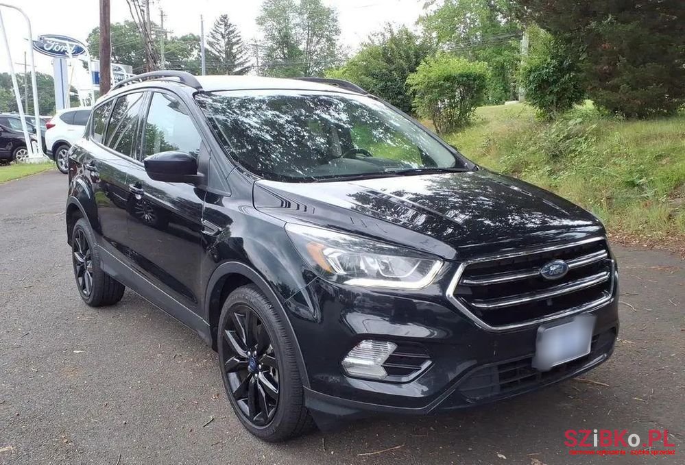 2020' Ford Escape photo #1