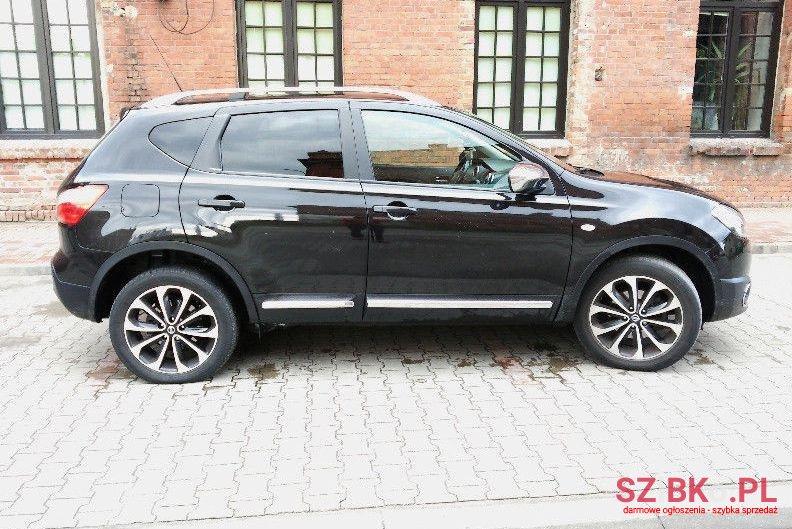 2011' Nissan Qashqai photo #2