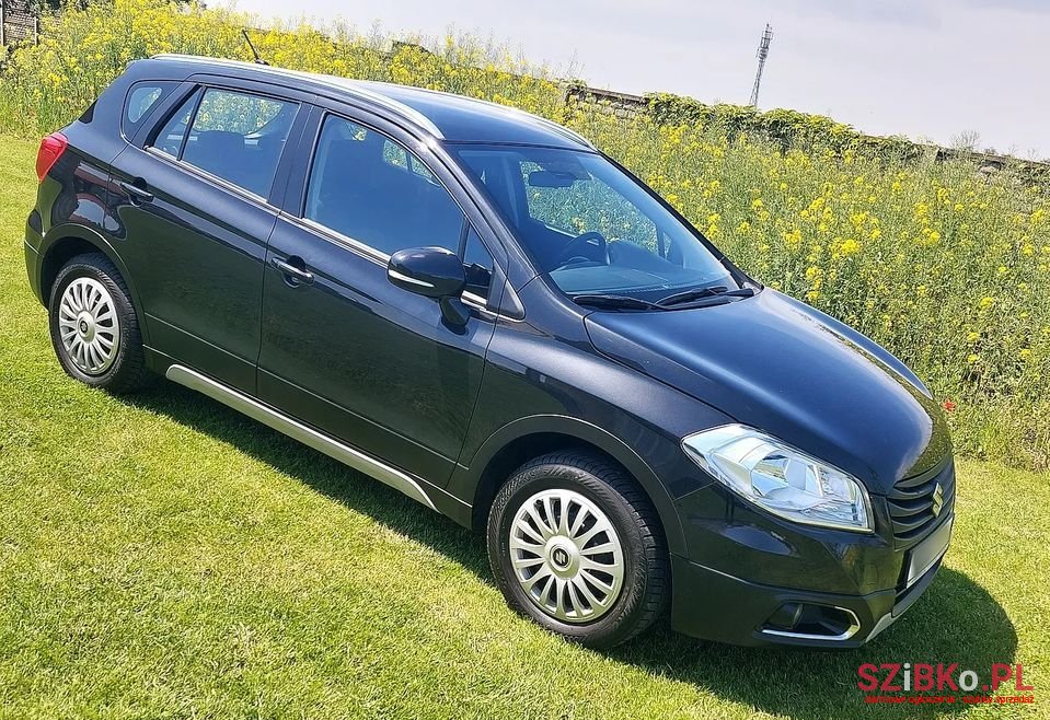 2015' Suzuki SX4 S-Cross photo #6