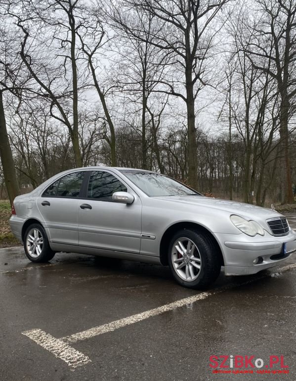 2003' Mercedes-Benz C-Class photo #3