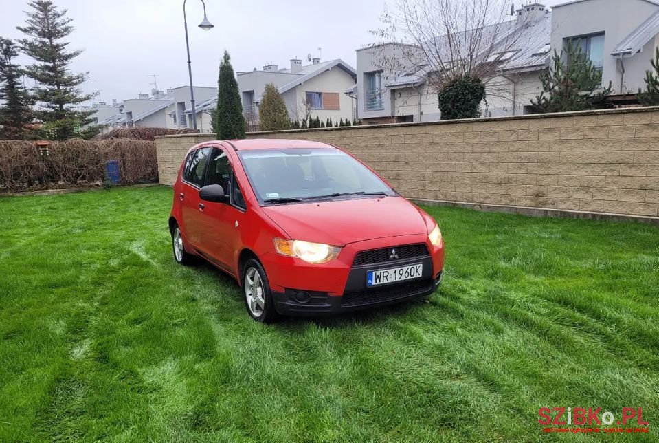 2010' Mitsubishi Colt photo #1