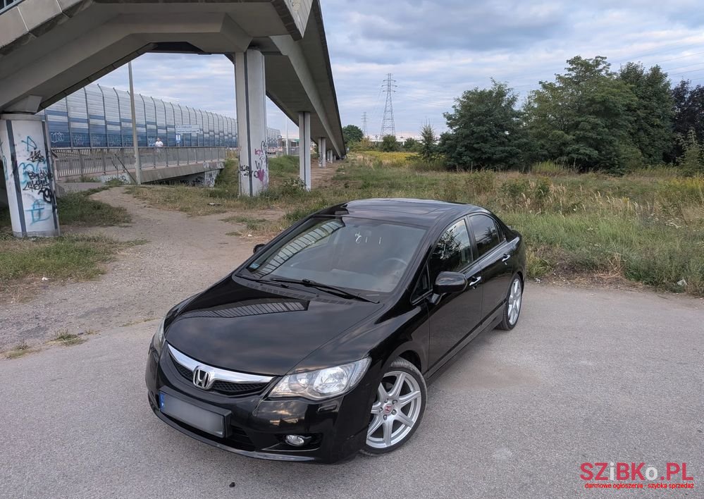 2010' Honda Civic 1.8 Executive photo #2