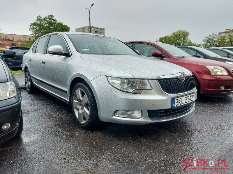 2009' Skoda Superb photo #2