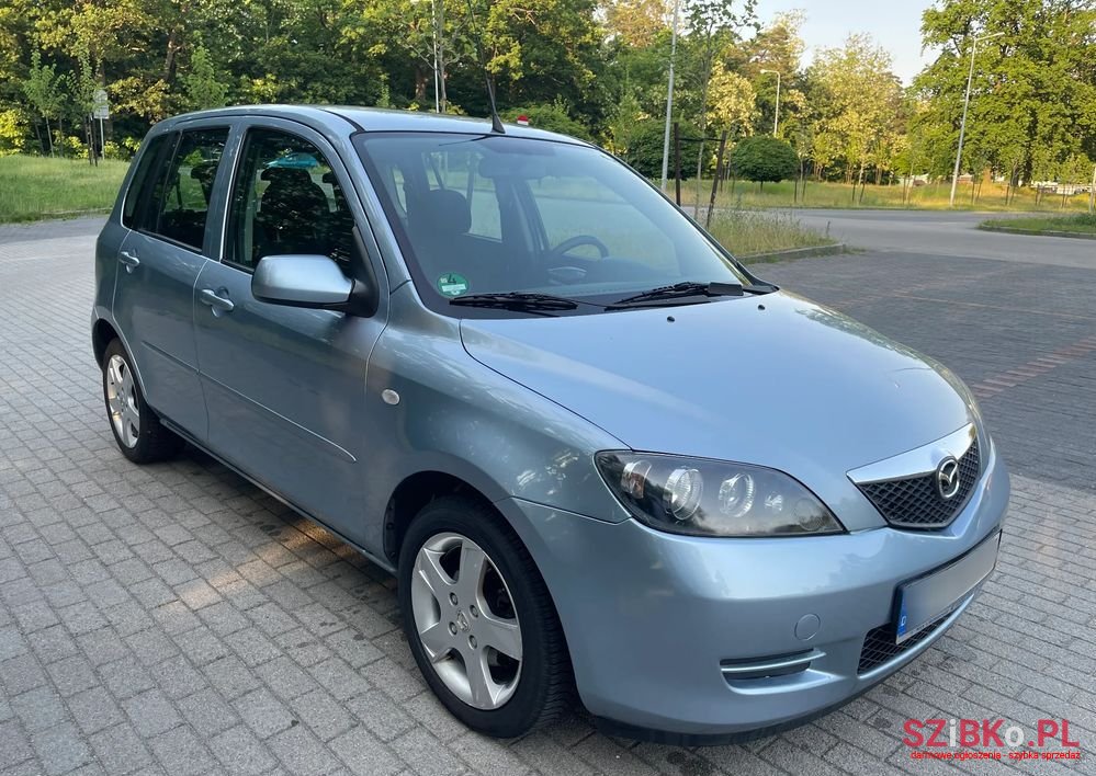 2005' Mazda 2 1.4 Active photo #1