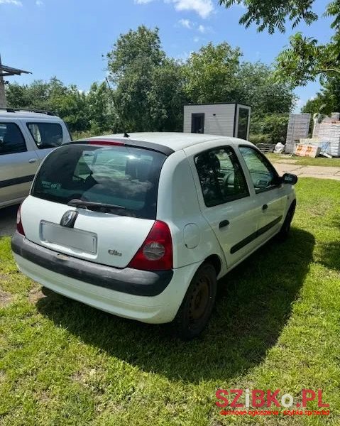 2005' Renault Clio photo #3