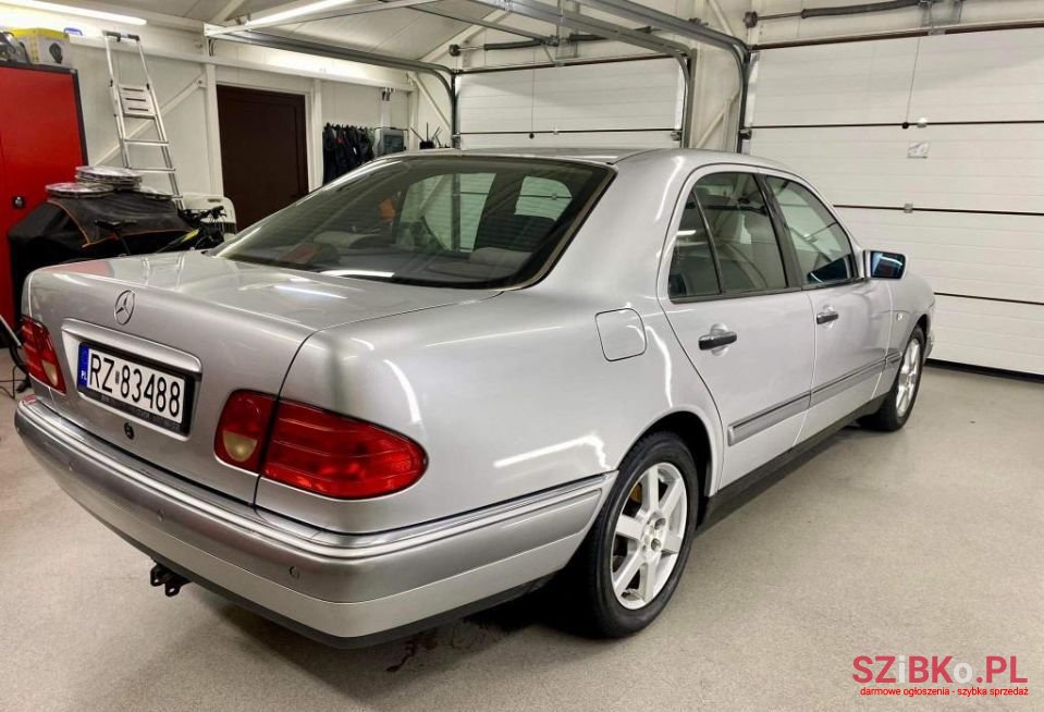 1997' Mercedes-Benz Klasa E photo #6