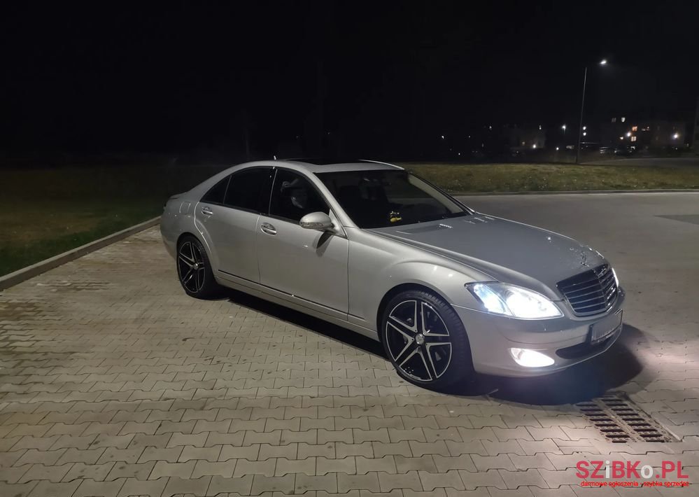 2007' Mercedes-Benz S-Class 320 Cdi 4-Matic photo #1