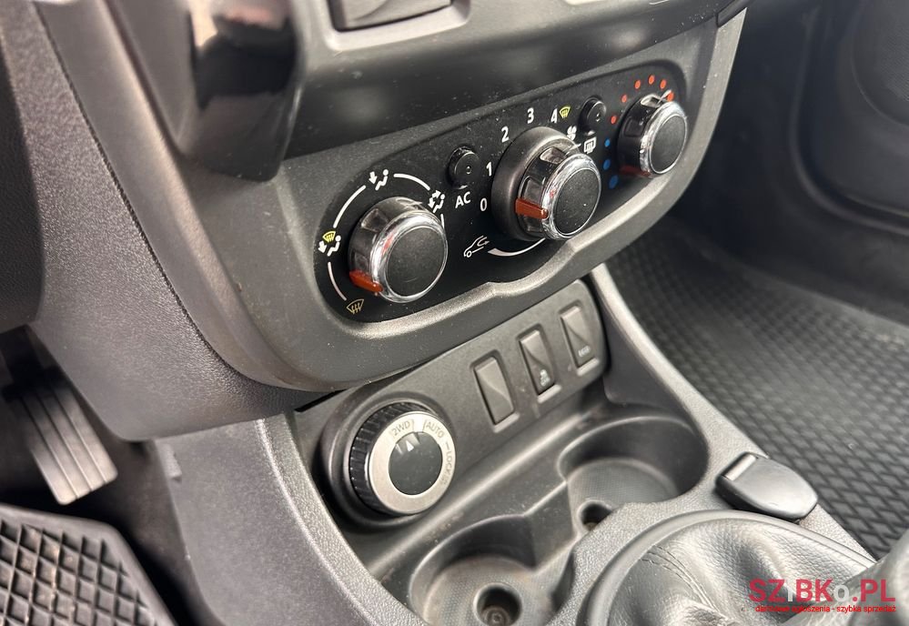 2014' Dacia Duster photo #4