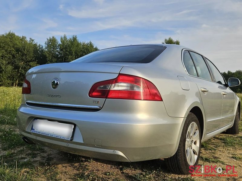 2013' Skoda Superb 2.0 Tdi Ambition photo #6