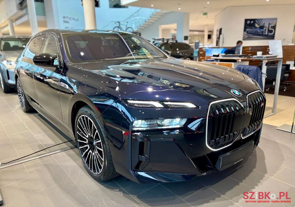 2024' BMW i7 M70 Xdrive photo #1