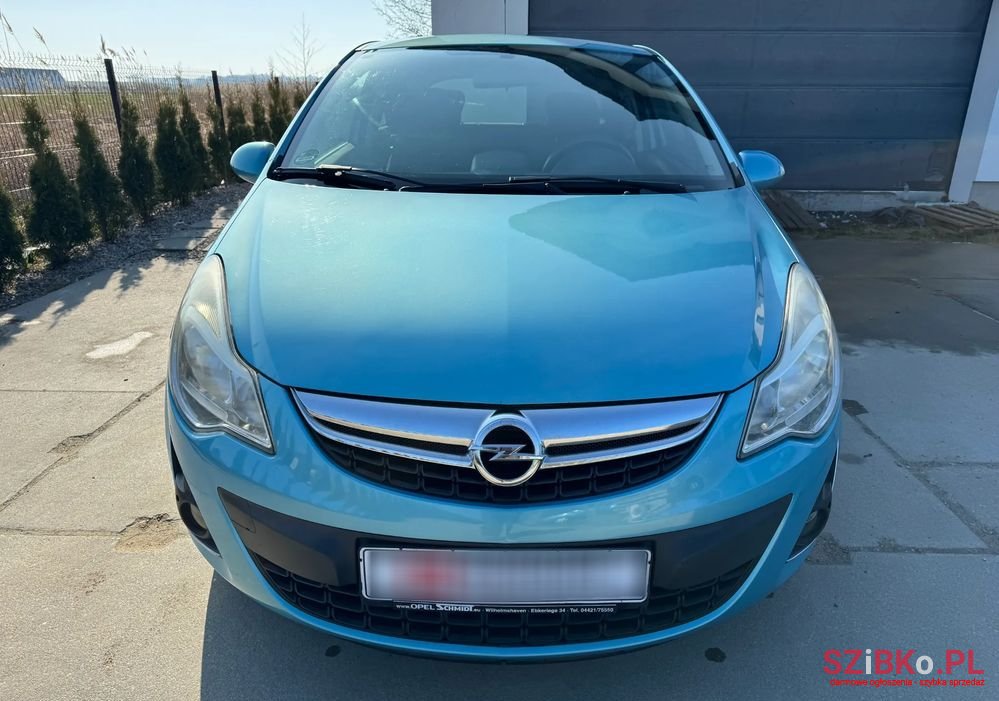 2011' Opel Corsa photo #4