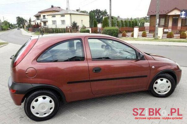 2001' Opel Corsa photo #1