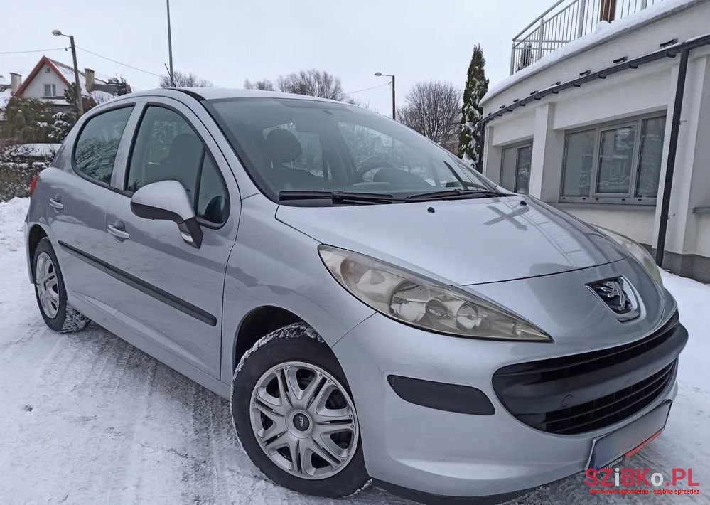 2009' Peugeot 207 photo #3