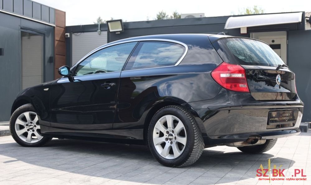 2008' BMW 1 Series photo #4