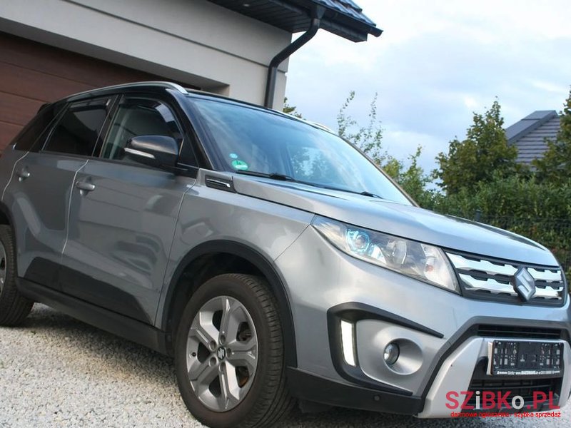 2015' Suzuki Vitara photo #2