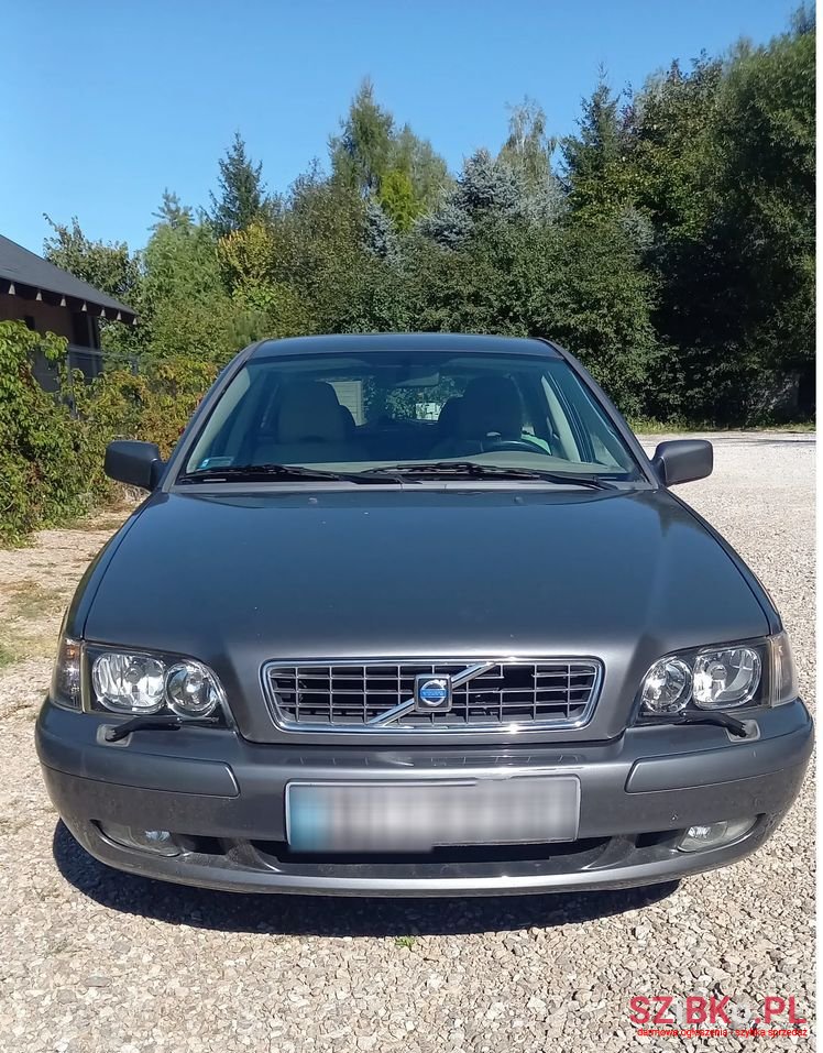 2003' Volvo V40 1.8 photo #2