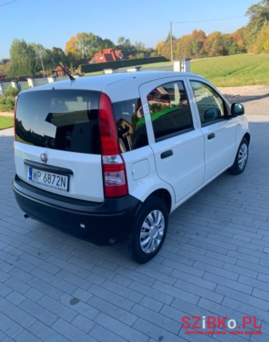 2010' Fiat Panda photo #4