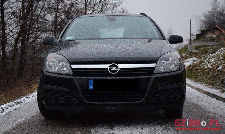 2006' Opel Astra photo #1