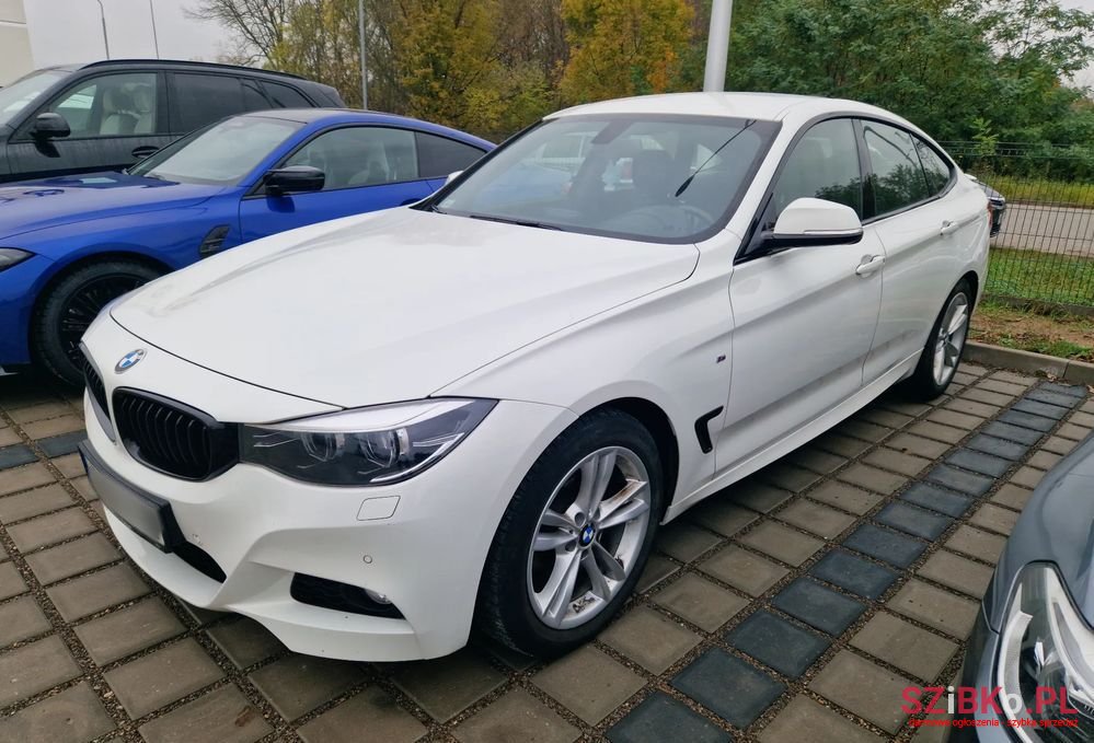 2019' BMW 3Gt 318D M Sport photo #3